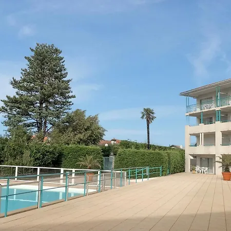 Au Calme Avec Piscine, Face Golf, Parking Gratuit, A Pied A 10mn Centre Apartment *
