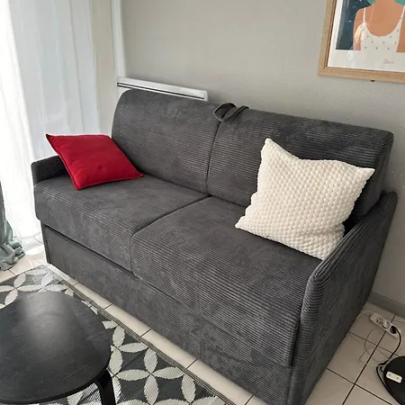 Au Calme Avec Piscine, Face Golf, Parking Gratuit, A Pied A 10mn Centre Apartment *