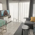 Apartamento Au Calme Avec Piscine, Face Golf, Parking Gratuit, A Pied A 10mn Centre *